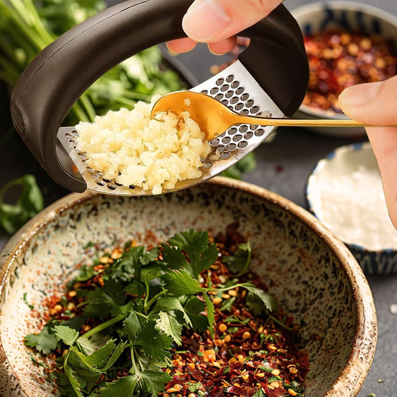 Easy Clean Garlic Press 10.5cm - Kitchen Gadgets Save Time 리뷰 및 가격